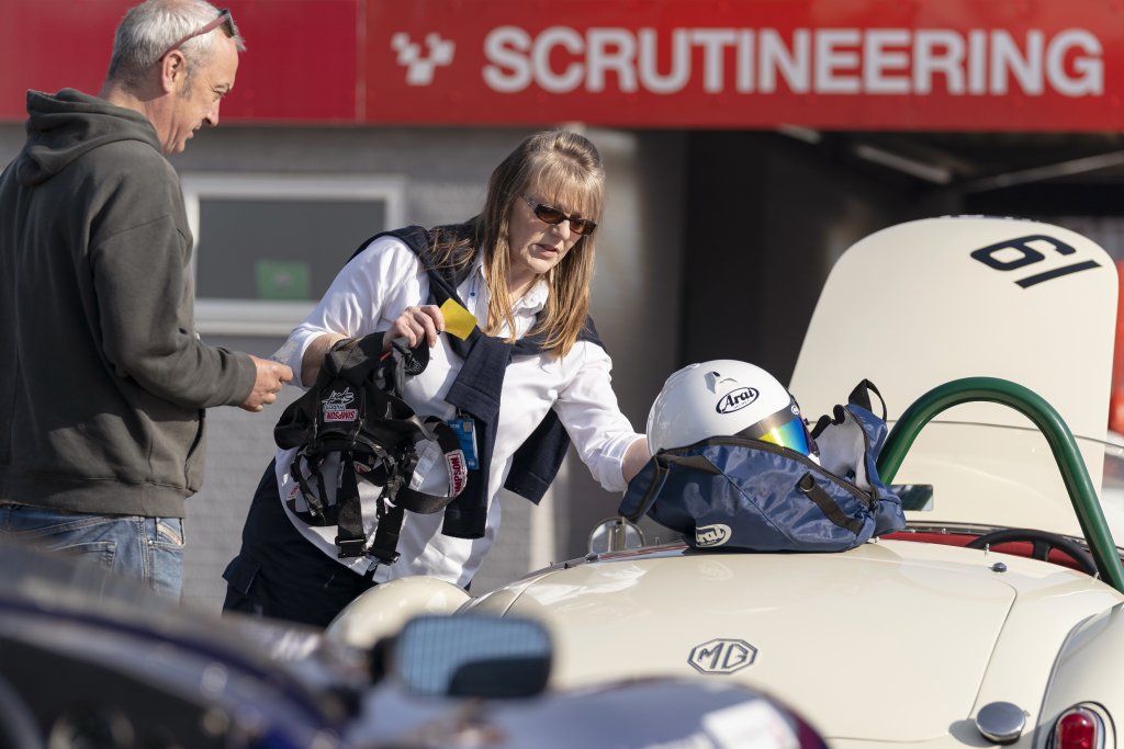Donnington Scrutineers ┬® Photo Max Earey (41)