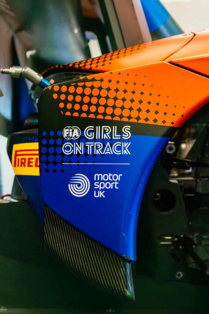 250426_Girls On Track_141