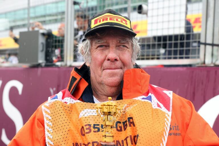 Motorsport UK-nominated marshal Maurice Bennington wins FIA award